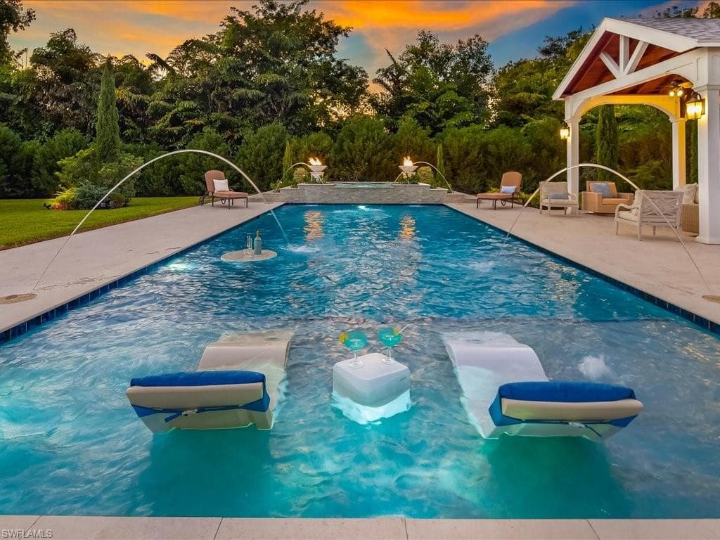 624 Ridge DR-3