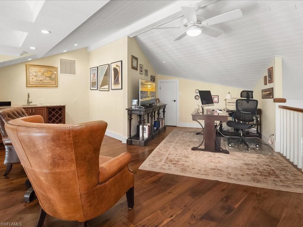 624 Ridge DR-36