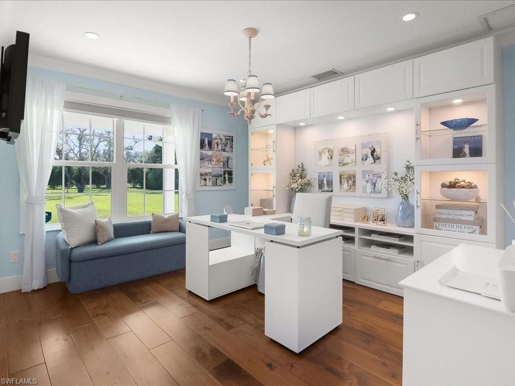 624 Ridge DR-28
