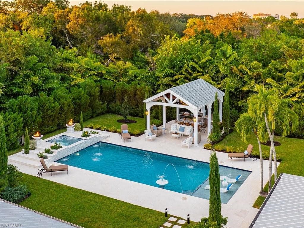 624 Ridge DR-5