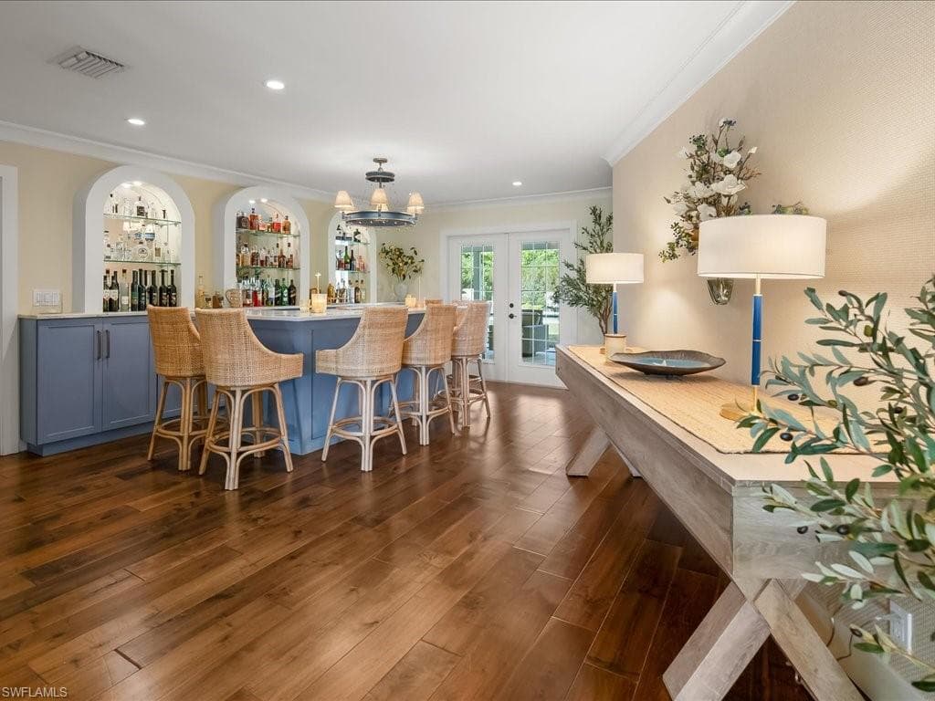 624 Ridge DR-19