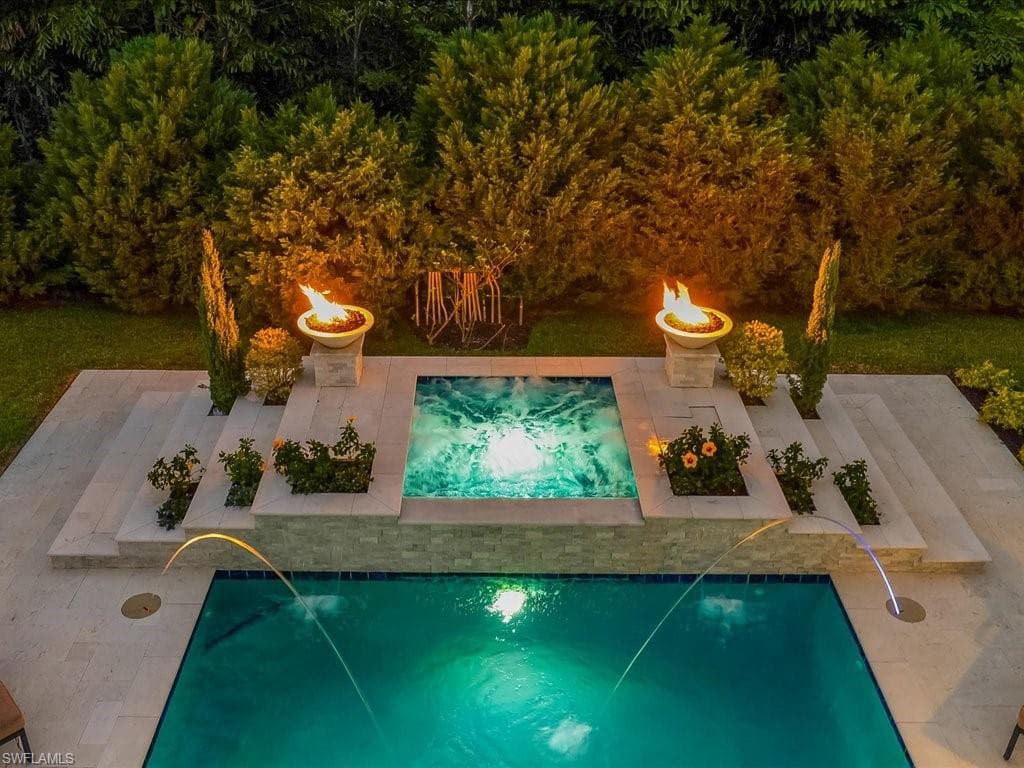 624 Ridge DR-4
