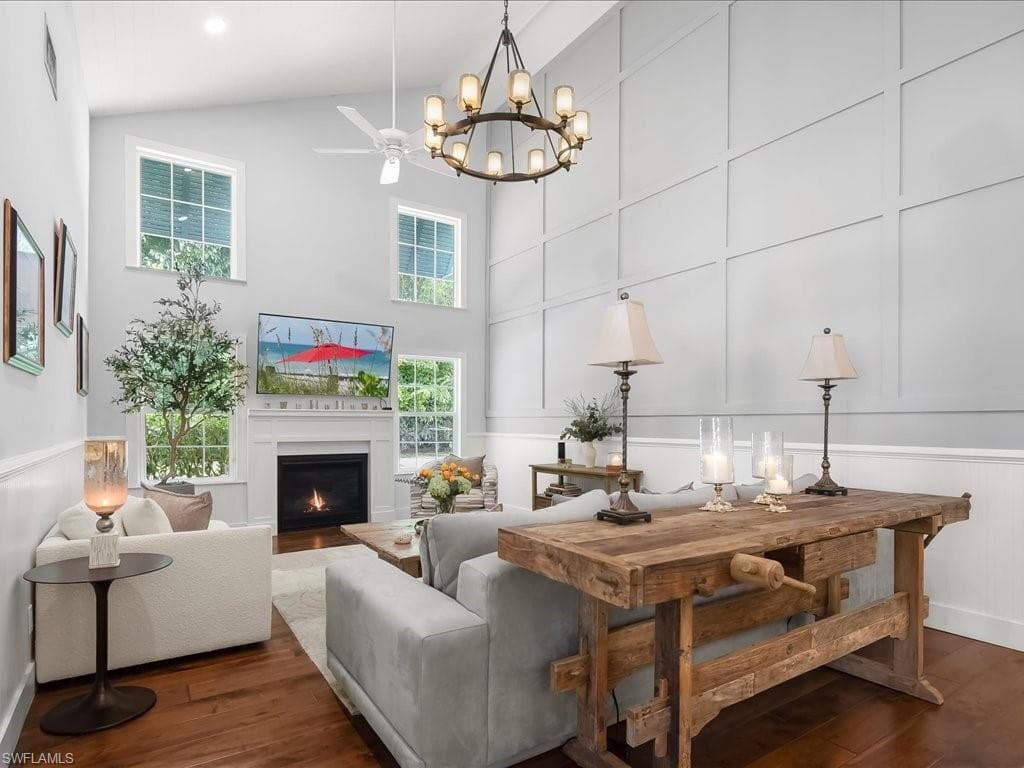 624 Ridge DR-21