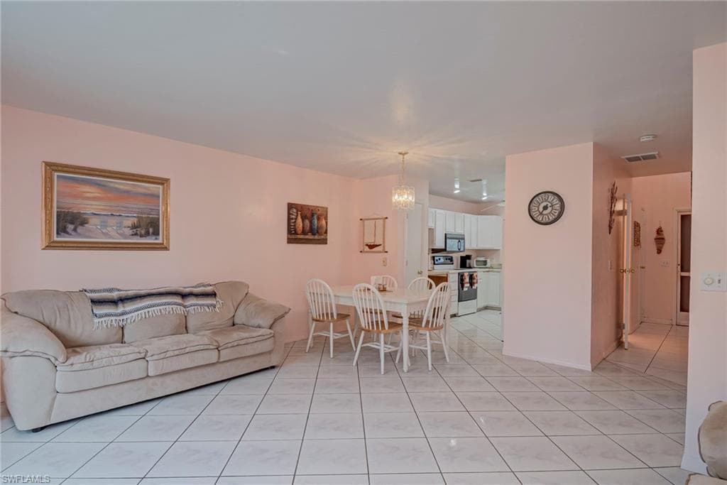 1005 SW 48th TER 2-3