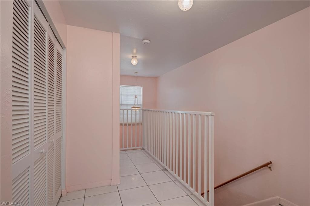 1005 SW 48th TER 2-11