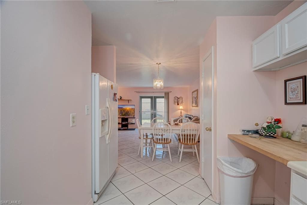 1005 SW 48th TER 2-8