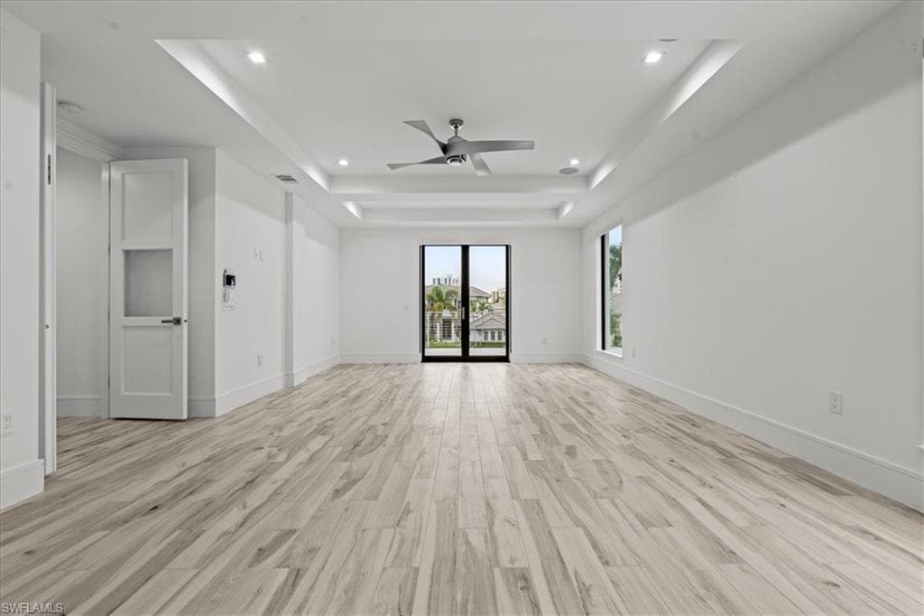 3800 Crayton RD-33