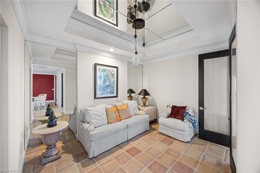 828 Hideaway CIR E 4-434-23