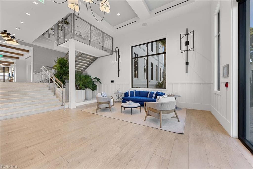 828 Hideaway CIR E 4-434-27
