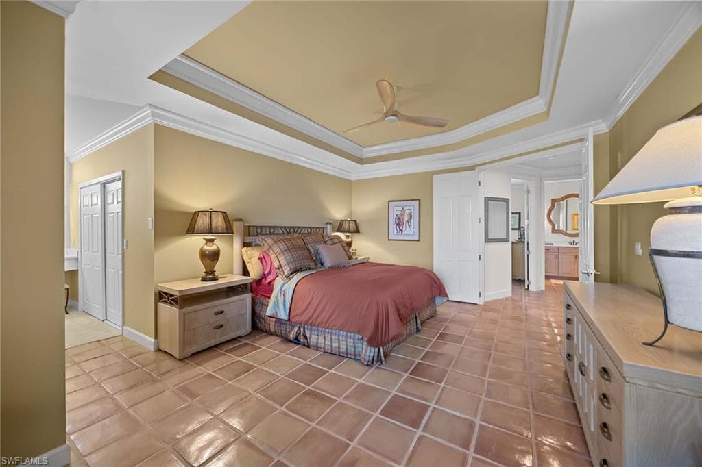 828 Hideaway CIR E 4-434-13