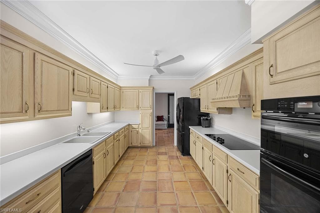 828 Hideaway CIR E 4-434-10