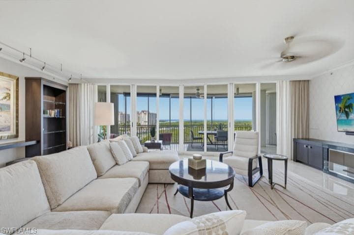 13675 Vanderbilt DR 707-2