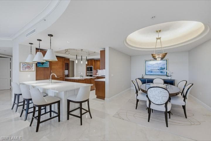 13675 Vanderbilt DR 707-9