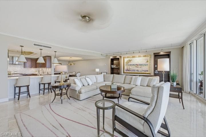 13675 Vanderbilt DR 707-4