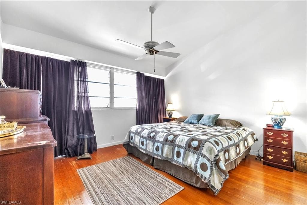 403 SE 43rd TER 11-12