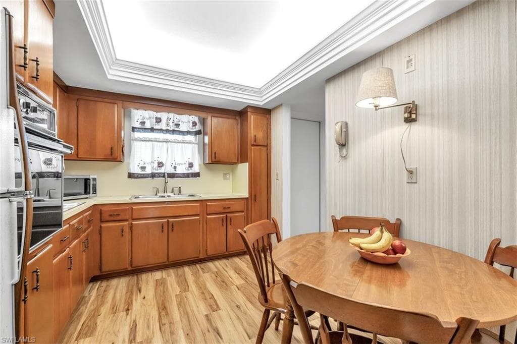 403 SE 43rd TER 11-8