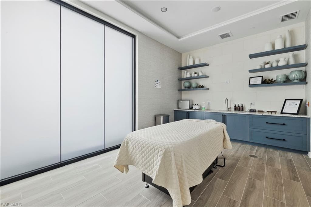 11851 Venetian Lagoon DR 202-44