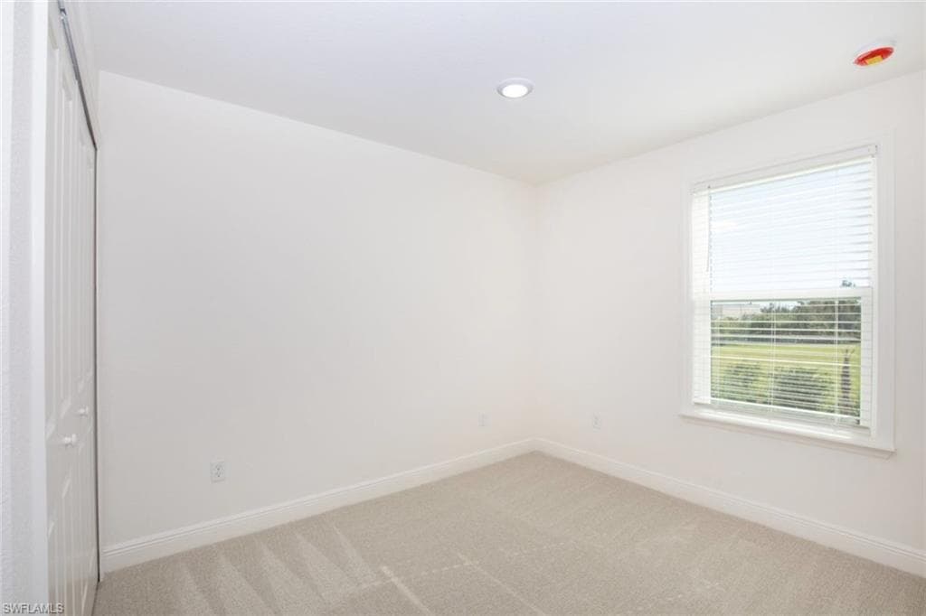 10532 Fountain Palm CIR-9