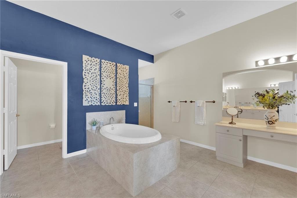 21536 Taft CT 203-17