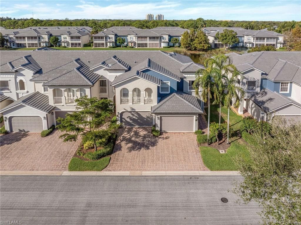 21536 Taft CT 203-28