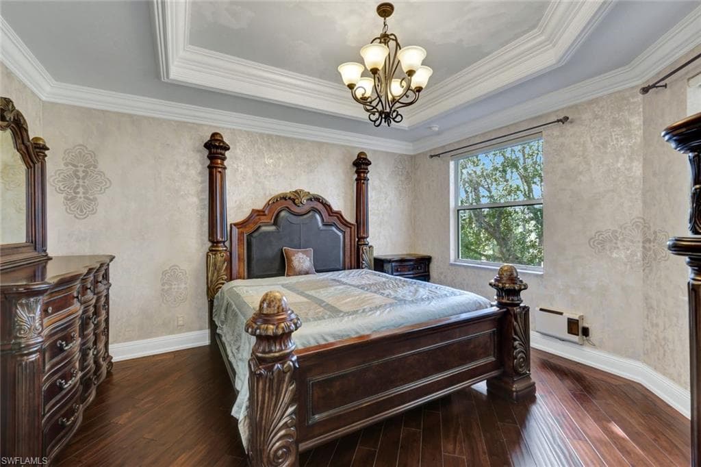 1345 Mariposa CIR 5204-22