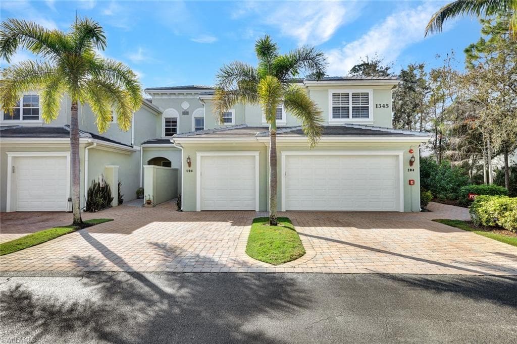 1345 Mariposa CIR 5204-1
