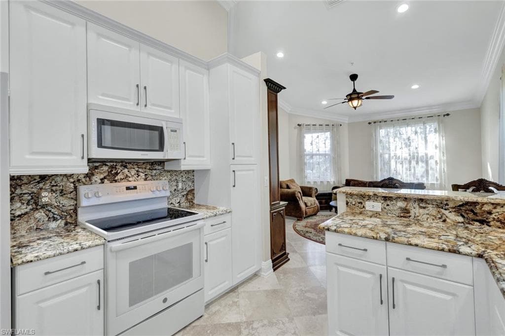 1345 Mariposa CIR 5204-19