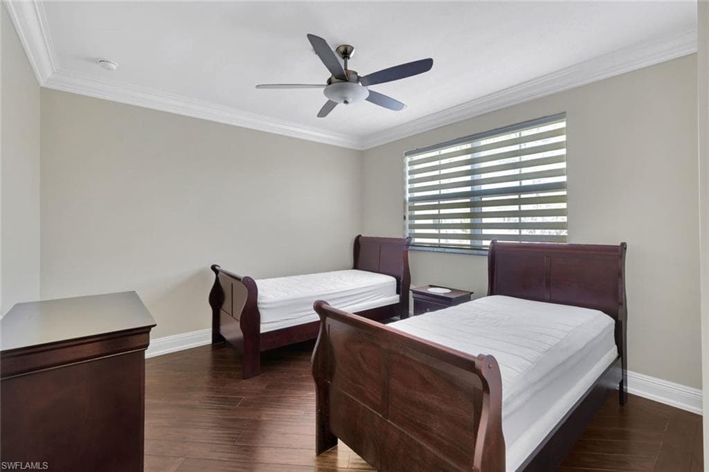 1345 Mariposa CIR 5204-25