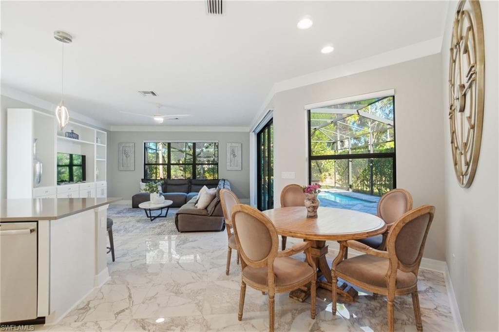 4654 Kensington CIR-6