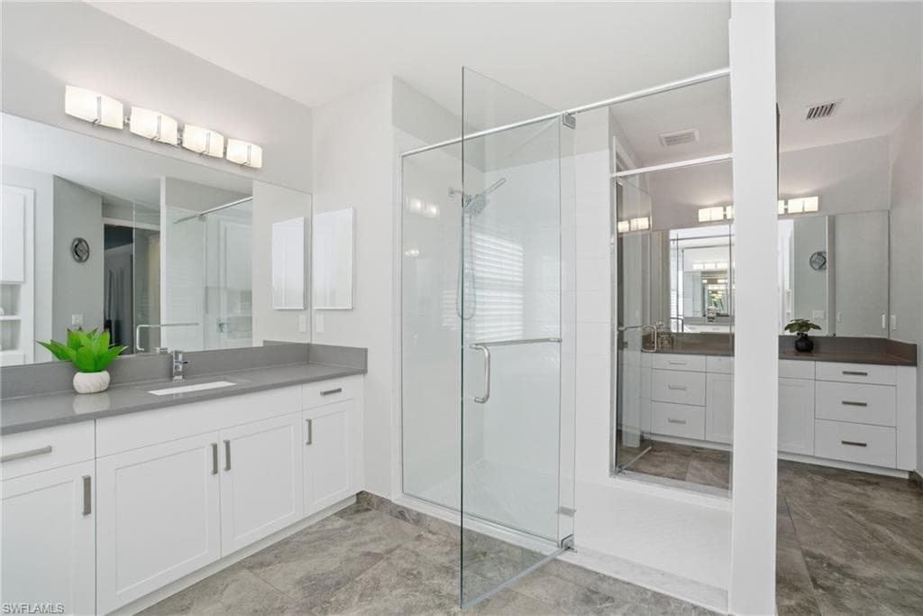 4654 Kensington CIR-15