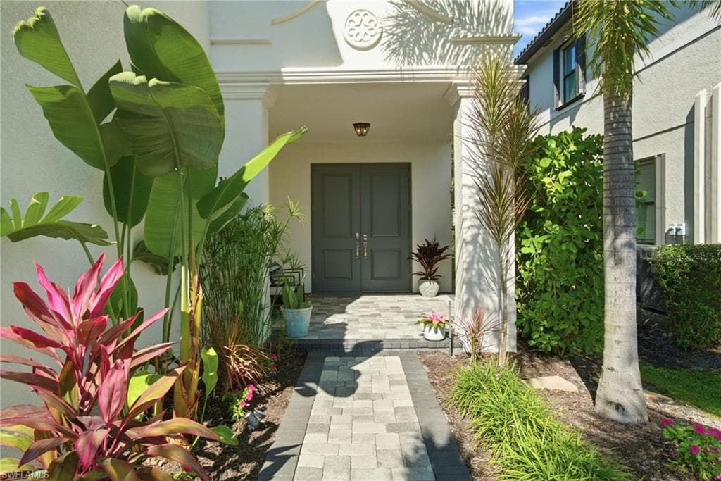 4654 Kensington CIR-25