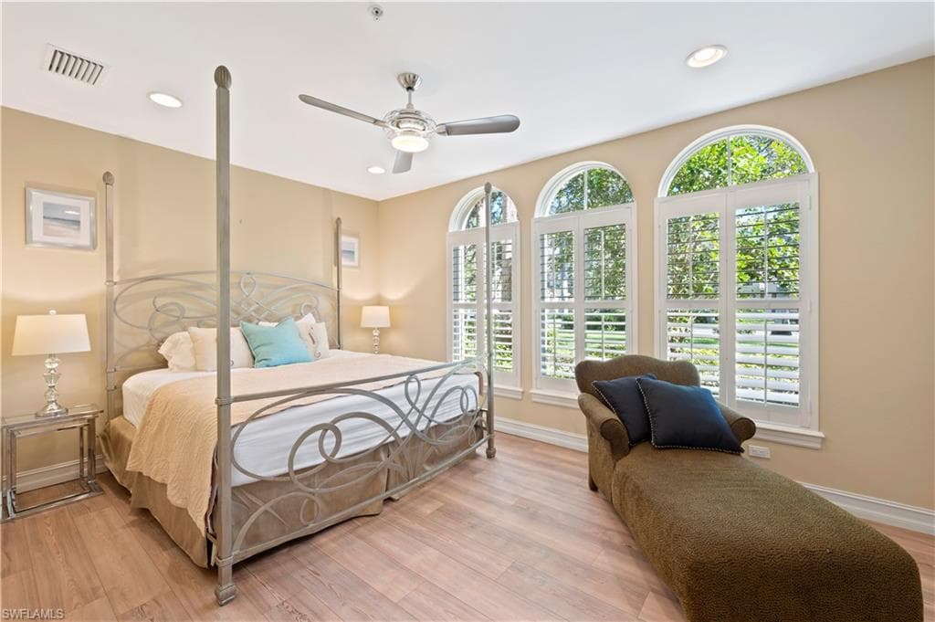 2809 Tiburon BLVD E 2-16