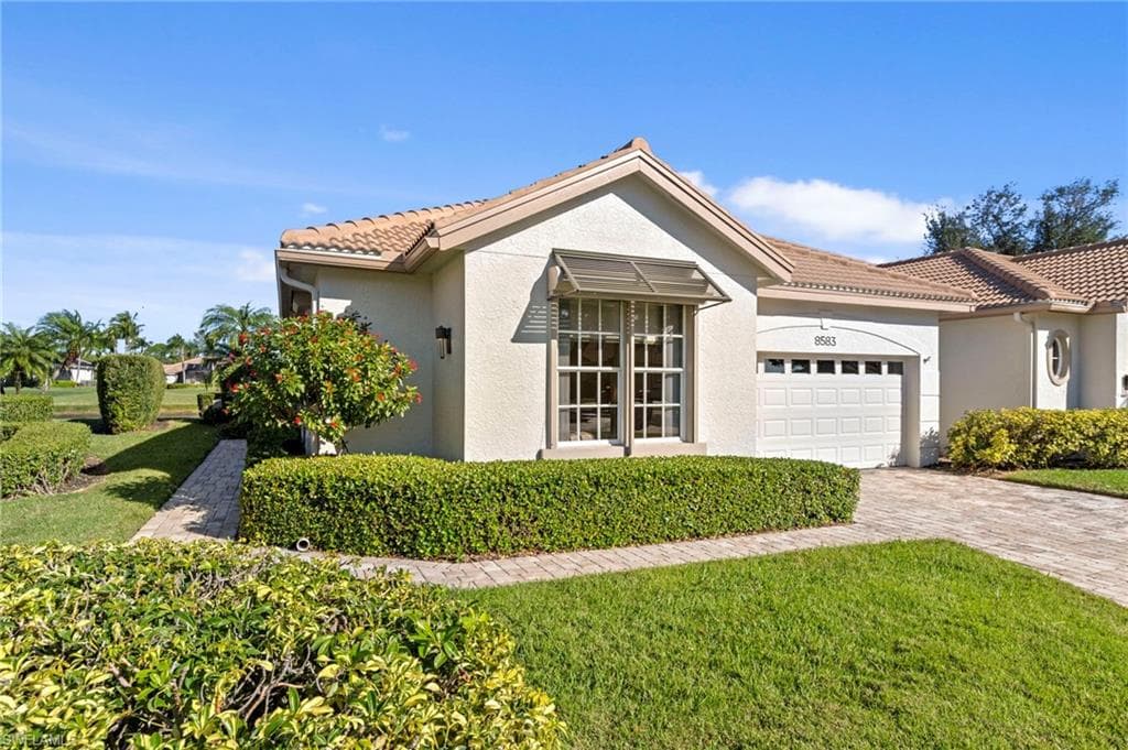 8583 Fairway Bend DR-8