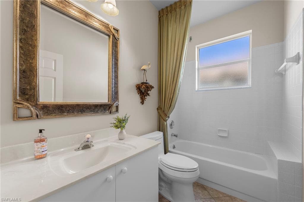 8583 Fairway Bend DR-25