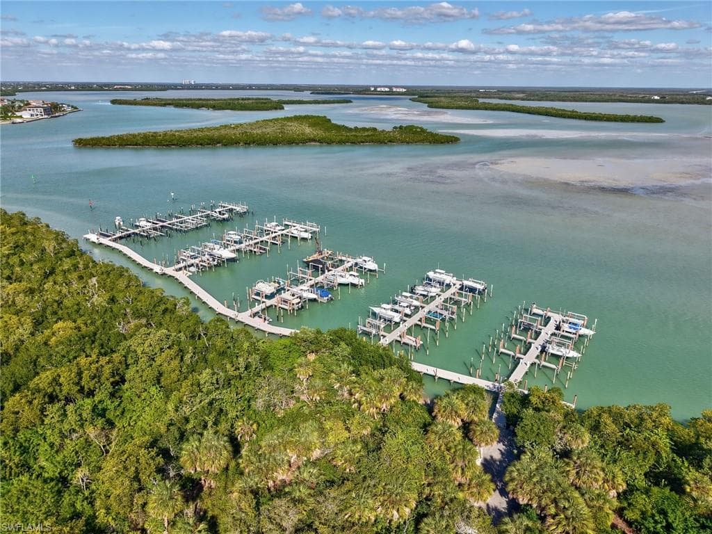 1272 Blue Hill Creek DR-12