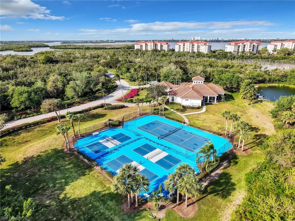 1272 Blue Hill Creek DR-14