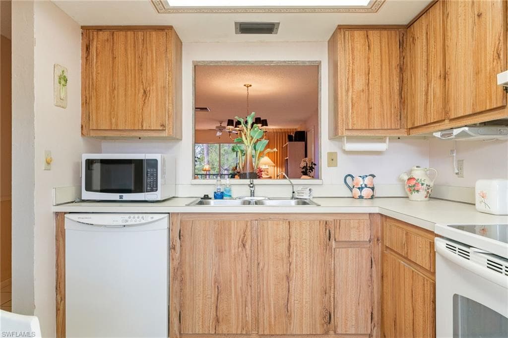 7086 Nantucket CIR 6-4