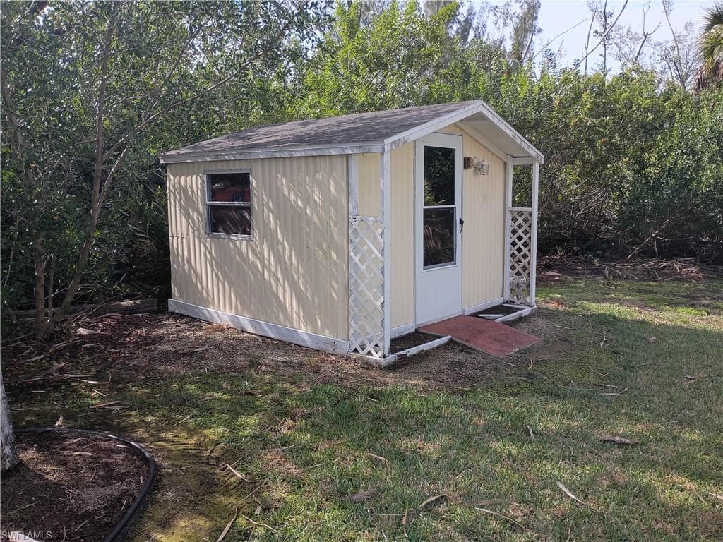 7867 Raymary ST-7