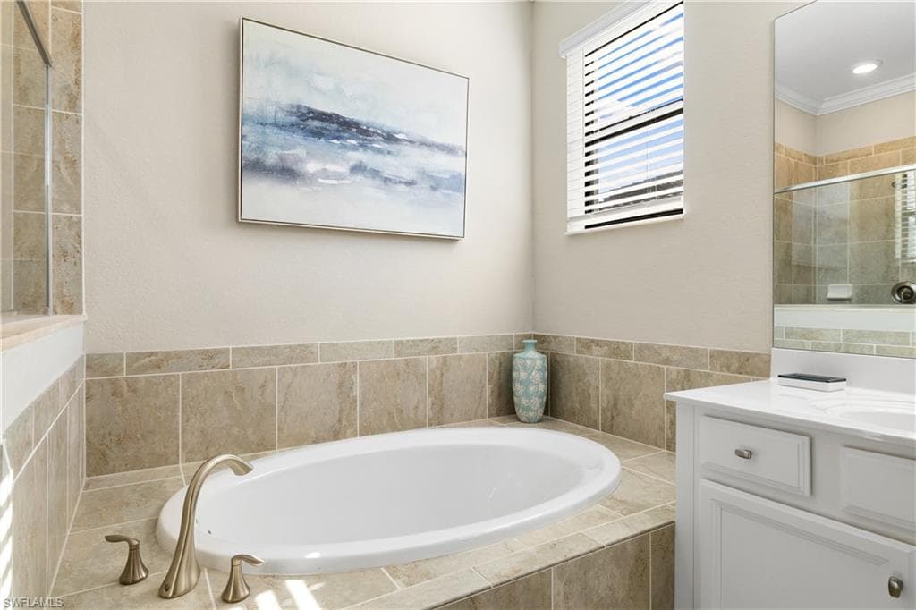 4698 Abaca CIR-22