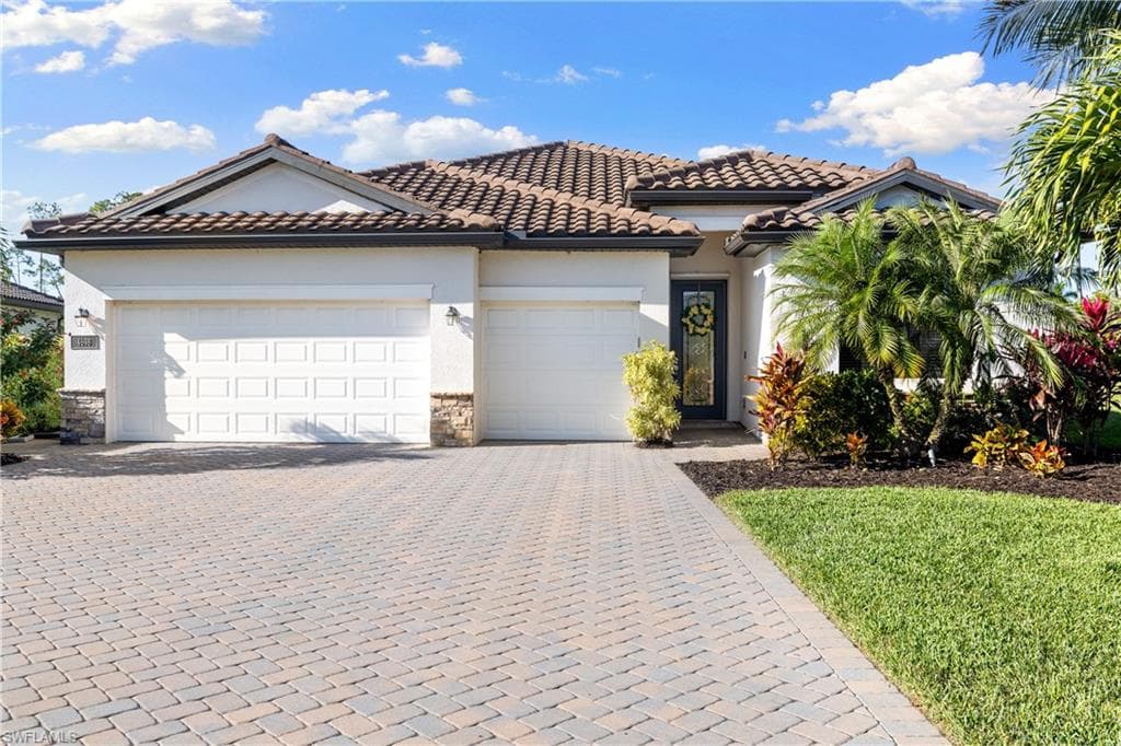 4698 Abaca CIR-29