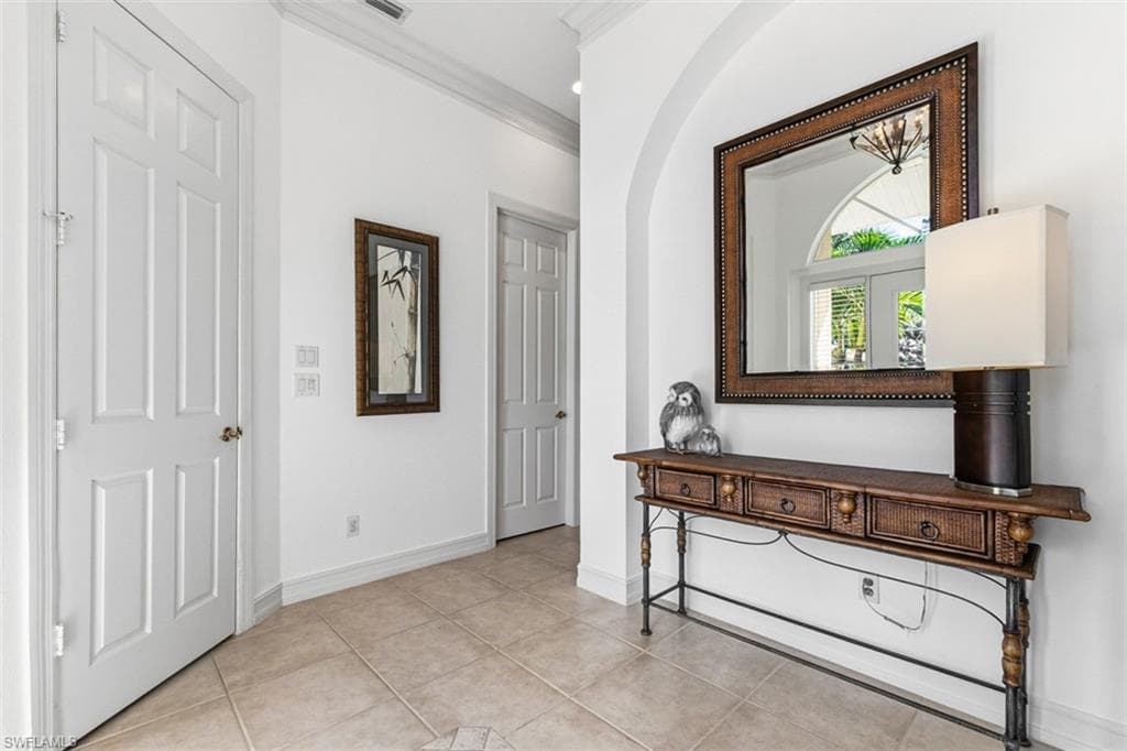 657 Soliel DR-3