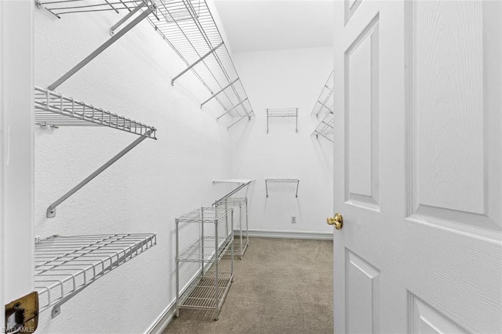 657 Soliel DR-10