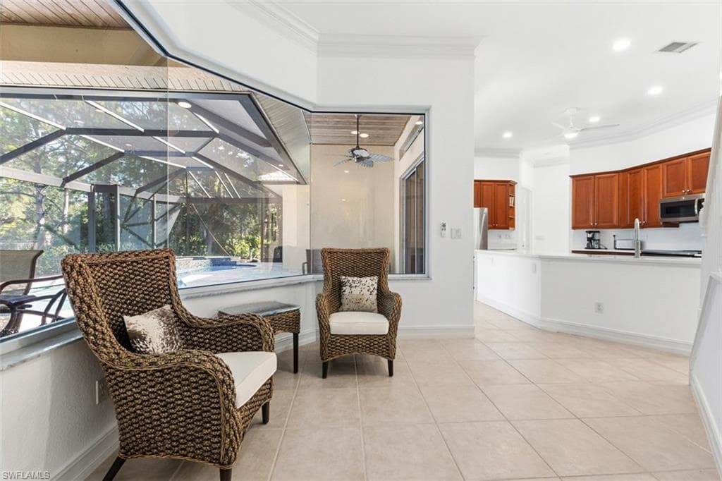 657 Soliel DR-19
