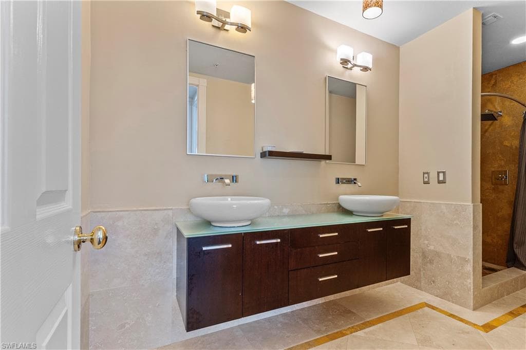 1845 Les Chateaux BLVD 202-27