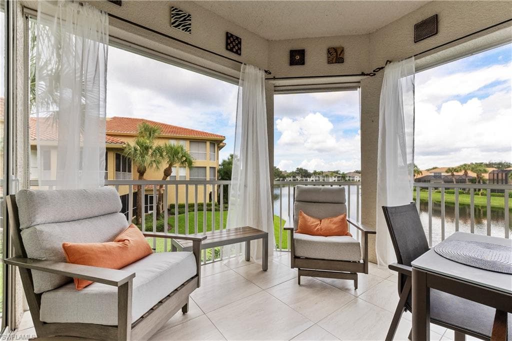 1845 Les Chateaux BLVD 202-32