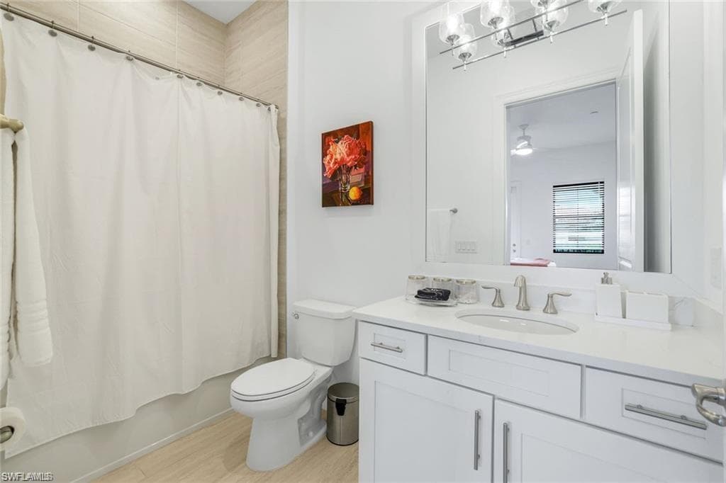 16374 Viansa WAY 302-17