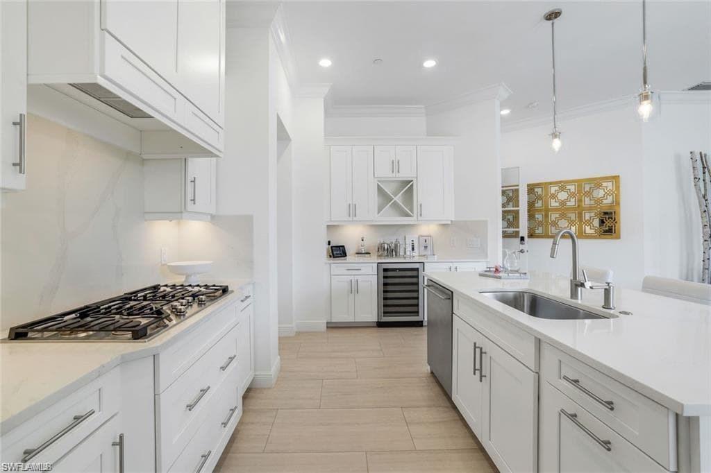 16374 Viansa WAY 302-5