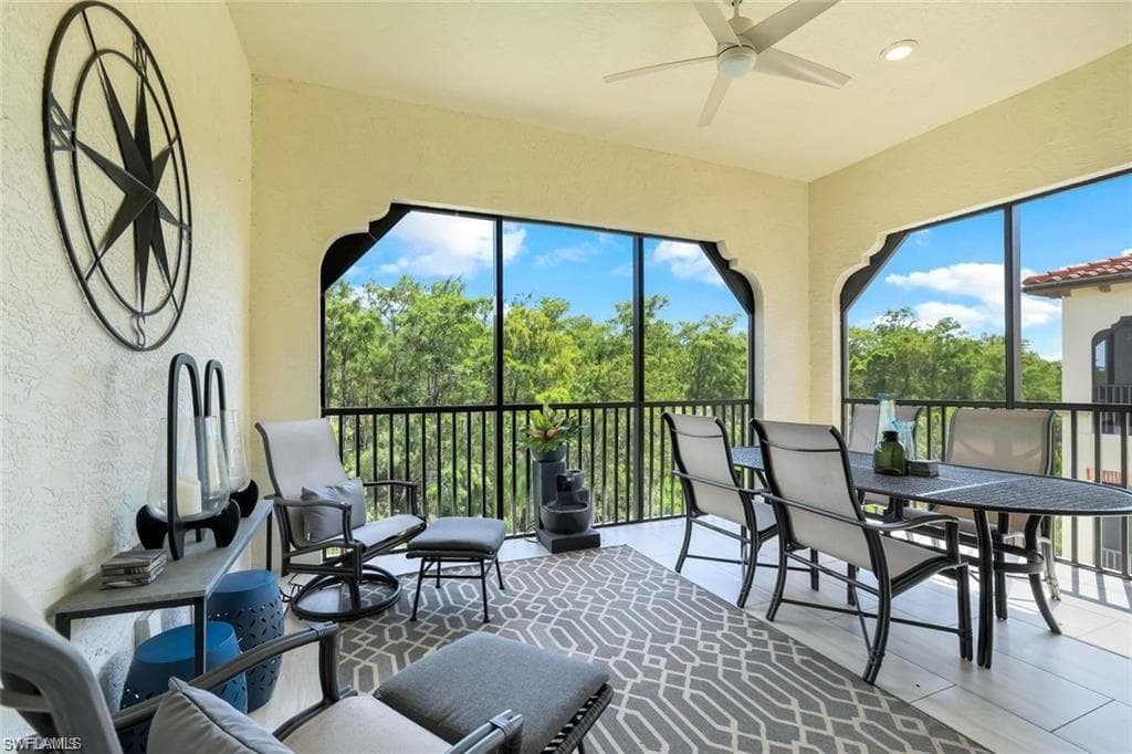 16374 Viansa WAY 302-20