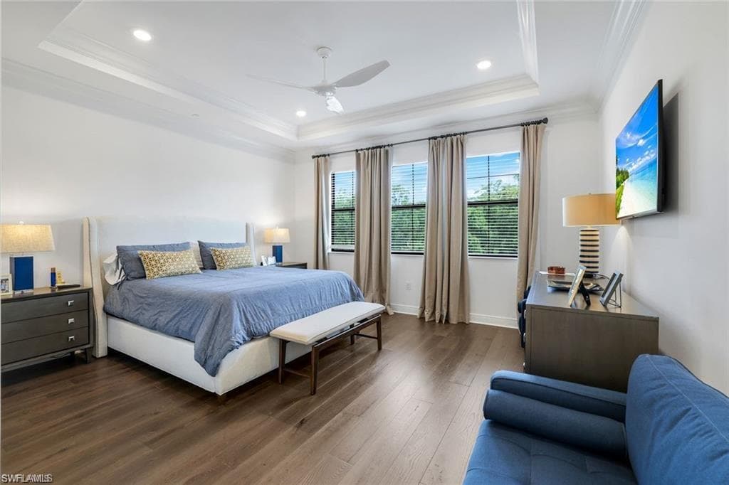 16374 Viansa WAY 302-9