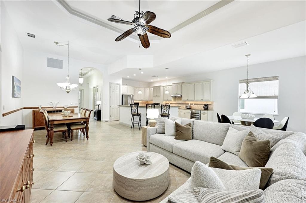 7655 Martino CIR-6